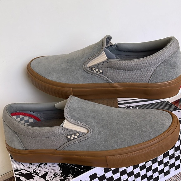 Vans WMNS Skate Slip-On Grey/Gum
VN0A5FCAN3Z
Sneakers - Picture 9 of 16